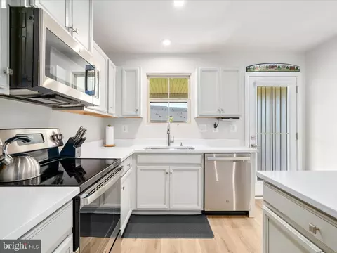 336 Hammersmith Cir, Frederick, MD 21702 photo 15