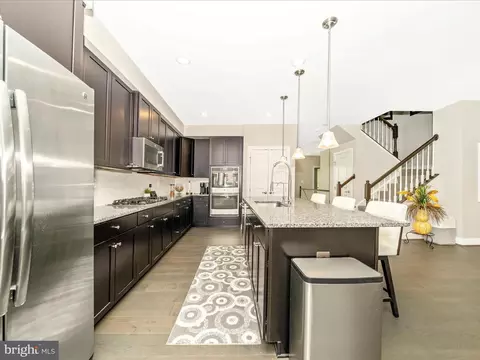 Kitchen - 5952 Leben Dr, Frederick, MD 21703 photo 3 of 6
