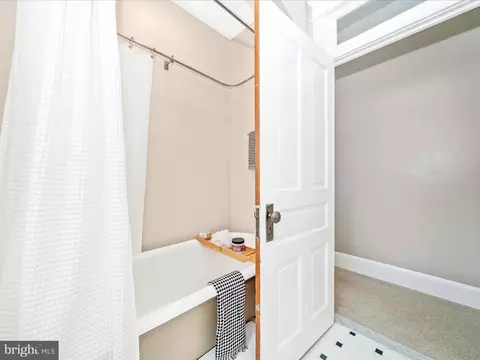 Bath - 224 Dill Ave, Frederick, MD 21701 photo 2 of 2