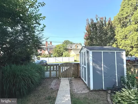 Exterior - 224 Dill Ave, Frederick, MD 21701 photo 13 of 20