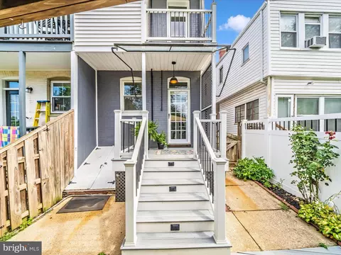 Exterior - 224 Dill Ave, Frederick, MD 21701 photo 9 of 20