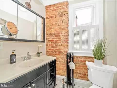 Bath - 224 Dill Ave, Frederick, MD 21701 photo 1 of 2