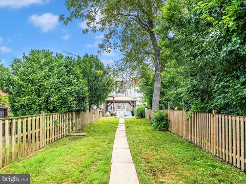 Exterior - 224 Dill Ave, Frederick, MD 21701 photo 12 of 20