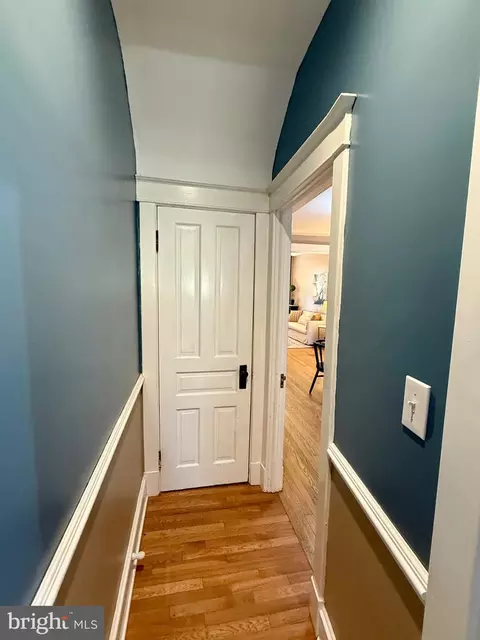 Entry Way - 224 Dill Ave, Frederick, MD 21701 photo 10 of 11