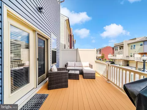Exterior - 1123 Lawler Dr, Frederick, MD 21702 photo 6 of 17