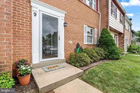 9 Vienna Ct, Frederick, MD 21702 photo 3