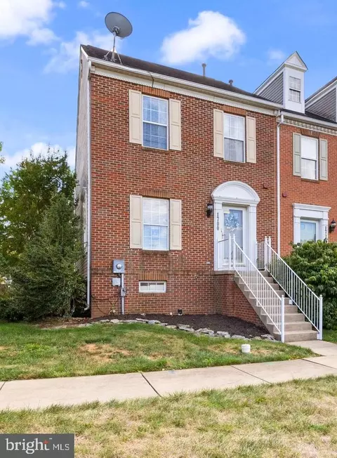 1700 Derrs Sq W, Frederick, MD 21701