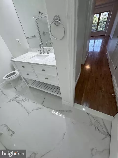 Bath - 3027 Sanctuary Ln, Frederick, MD 21701 photo 7 of 11
