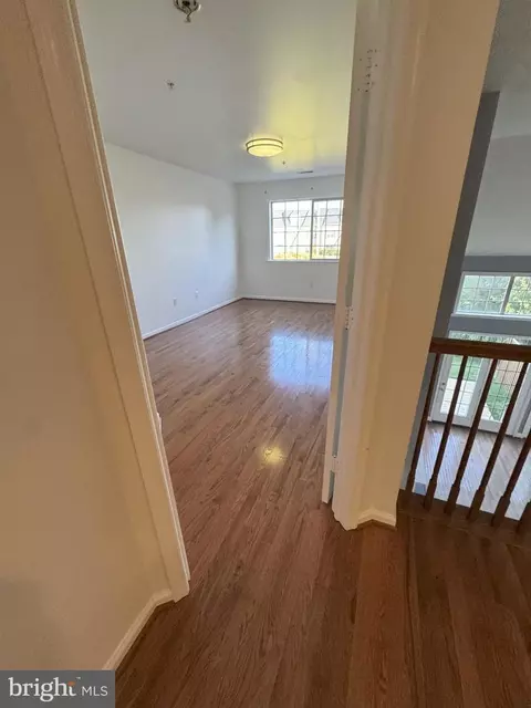 Entry Way - 3027 Sanctuary Ln, Frederick, MD 21701 photo 3 of 5