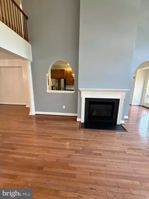 Living - 3027 Sanctuary Ln, Frederick, MD 21701 photo 3 of 4