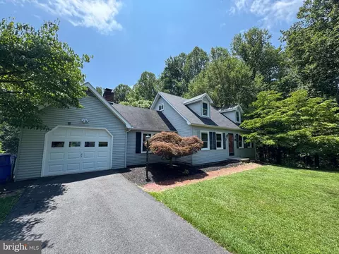 Exterior - 6501 Sleet Ct, Frederick, MD 21703 photo 13 of 14