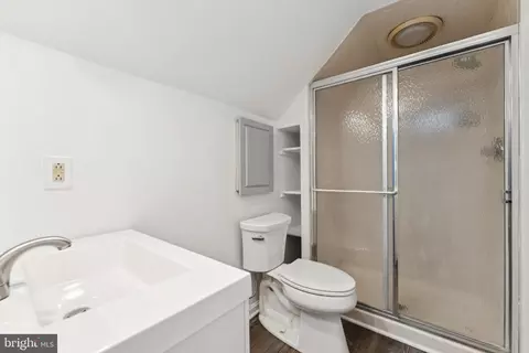 Bath - 6501 Sleet Ct, Frederick, MD 21703 photo 1 of 1