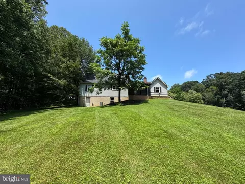 Exterior - 6501 Sleet Ct, Frederick, MD 21703 photo 3 of 14