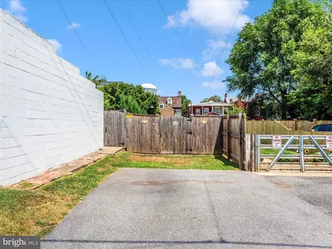 Exterior - 232 E 6th St, Frederick, MD 21701 photo 5 of 12