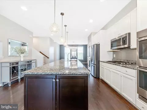Entry Way - 8428 Pine Bluff Rd, Frederick, MD 21704 photo 3 of 6