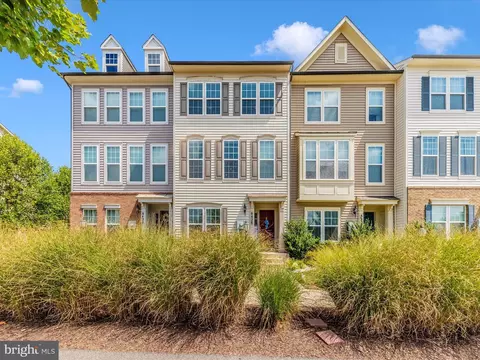 8428 Pine Bluff Rd, Frederick, MD 21704