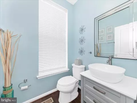 Entry Way - 8428 Pine Bluff Rd, Frederick, MD 21704 photo 6 of 6