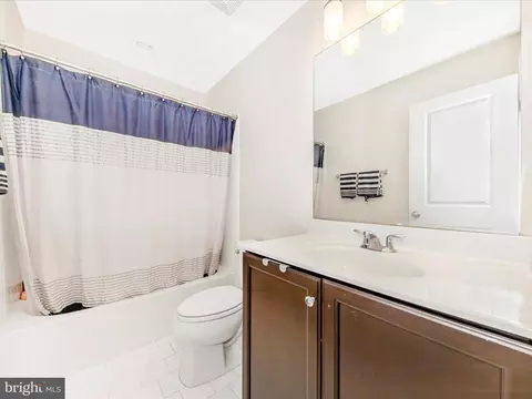 Bath - 8428 Pine Bluff Rd, Frederick, MD 21704 photo 3 of 3