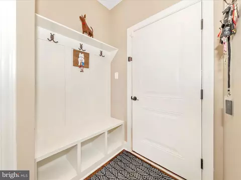 Entry Way - 7788 Old Receiver Rd, Frederick, MD 21702 photo 2 of 3