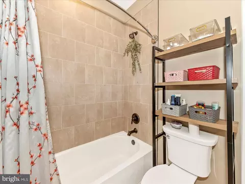 Bath - 7788 Old Receiver Rd, Frederick, MD 21702 photo 4 of 6