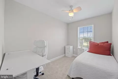 585 Lancaster Pl, Frederick, MD 21703 photo 17