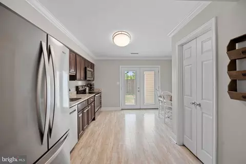 585 Lancaster Pl, Frederick, MD 21703 photo 8