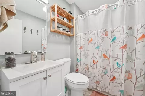 Bath - 35 E Moser Rd, Thurmont, MD 21788 photo 1 of 1