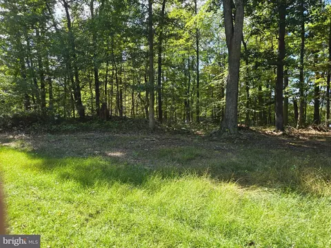 6431 Mountaindale Rd, Frederick, MD 21702 photo 2