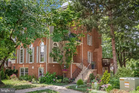 121 Long Acre Ct, Frederick, MD 21702
