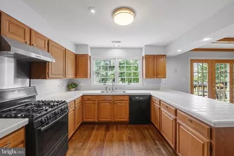 121 Long Acre Ct, Frederick, MD 21702 photo 7