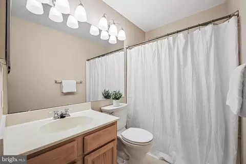 121 Long Acre Ct, Frederick, MD 21702 photo 17