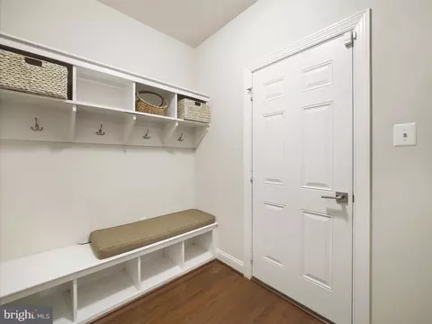 Entry Way - 6130 Bartonsville Rd, Frederick, MD 21704 photo 2 of 3