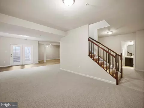 Living - 6130 Bartonsville Rd, Frederick, MD 21704 photo 4 of 4