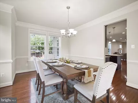 Dining - 6130 Bartonsville Rd, Frederick, MD 21704 photo 2 of 3