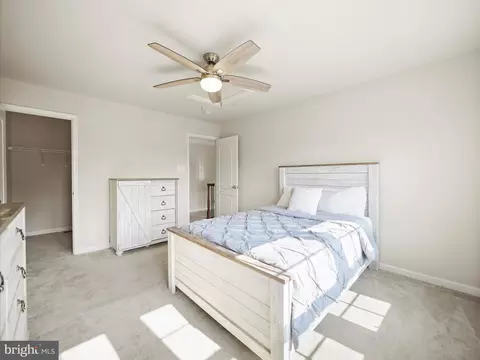Bedroom - 6130 Bartonsville Rd, Frederick, MD 21704 photo 4 of 7