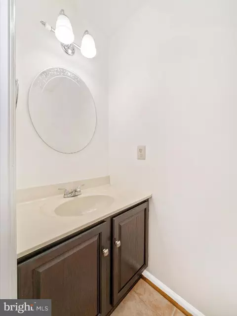 Bath - 6230 Derby Dr, Frederick, MD 21703 photo 1 of 4