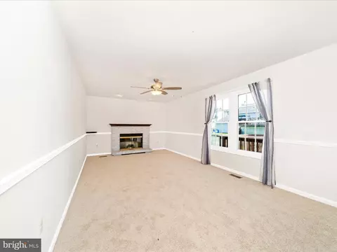 Living - 6230 Derby Dr, Frederick, MD 21703 photo 6 of 10