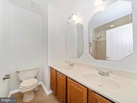 Bath - 6230 Derby Dr, Frederick, MD 21703 photo 3 of 4
