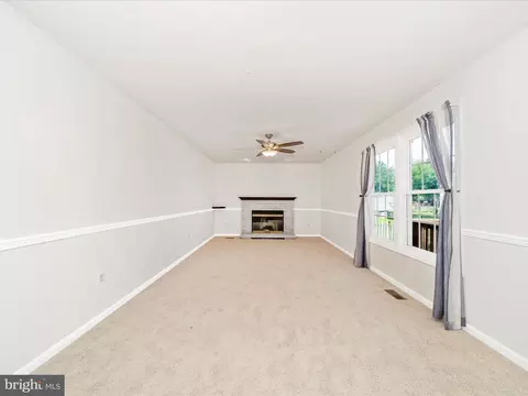 Living - 6230 Derby Dr, Frederick, MD 21703 photo 8 of 10