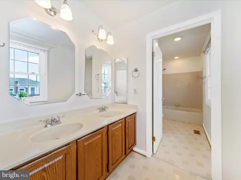 Bath - 6230 Derby Dr, Frederick, MD 21703 photo 2 of 4