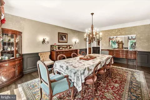 Dining - 8418 Peters Rd, Frederick, MD 21704 photo 3 of 5