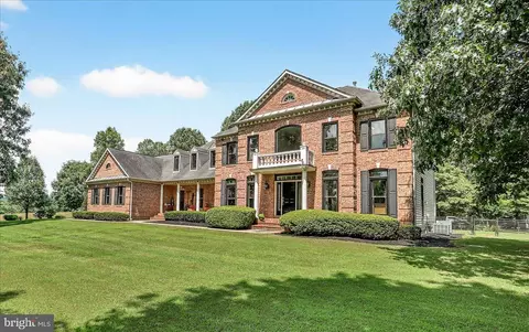 Exterior - 8418 Peters Rd, Frederick, MD 21704 photo 7 of 35