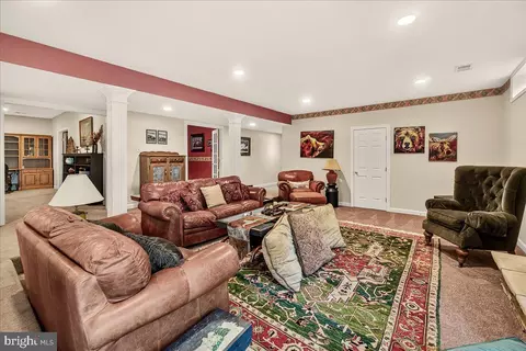 Living - 8418 Peters Rd, Frederick, MD 21704 photo 6 of 6