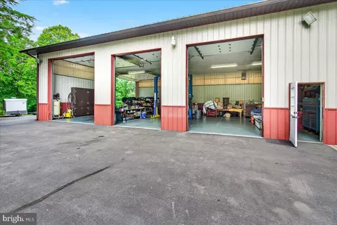 Exterior - 8418 Peters Rd, Frederick, MD 21704 photo 10 of 35