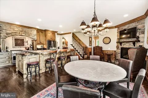 Dining - 8418 Peters Rd, Frederick, MD 21704 photo 4 of 5
