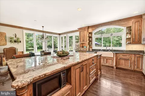 Kitchen - 8418 Peters Rd, Frederick, MD 21704 photo 5 of 9