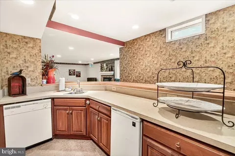 Kitchen - 8418 Peters Rd, Frederick, MD 21704 photo 9 of 9