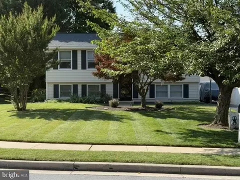 505 Smoketree Ct, Frederick, MD 21703