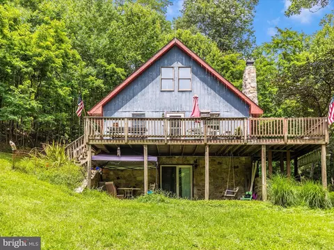 11220 C Putman Rd, Thurmont, MD 21788