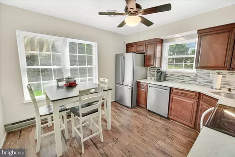 Kitchen - 6908 Chokeberry Ct, Frederick, MD 21703 photo 2 of 2